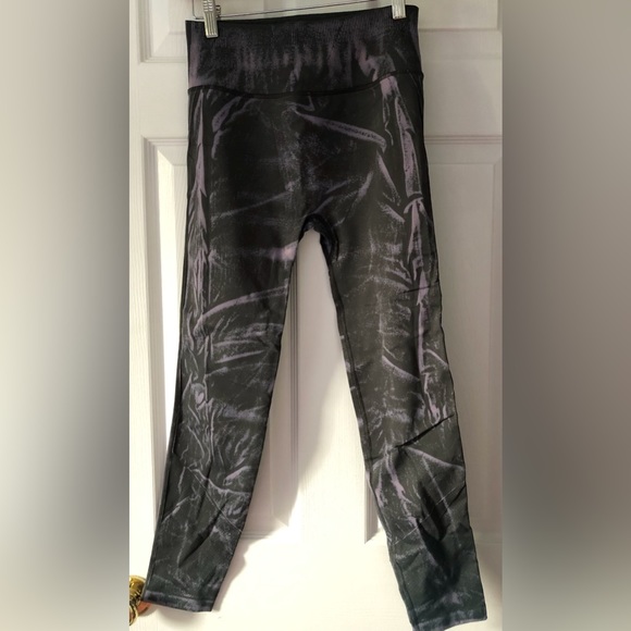 Lululemon Align leggings size 8 (see note below) - Picture 2 of 4